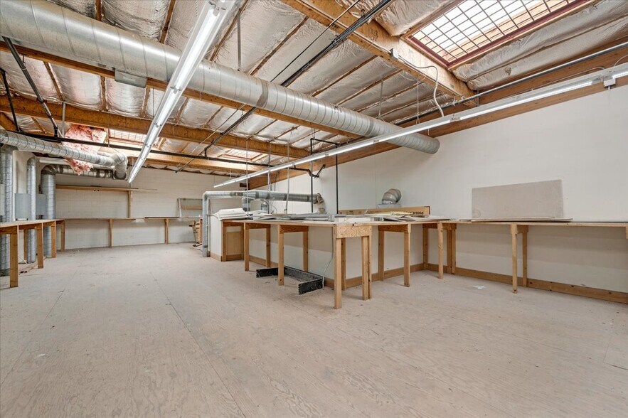 More Photos Of 580 N 11th Ave, Hanford Freestanding For Lease