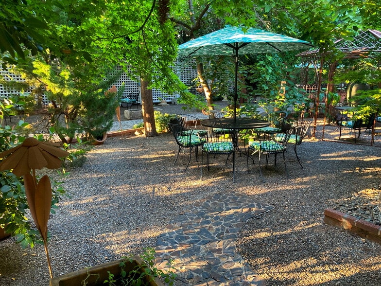 More Photos Of 870 Hartnell Ave, Redding Garden Center For Sale