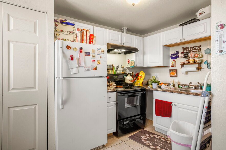 More Photos Of 1205 Yosemite St, Denver Apartments For Sale