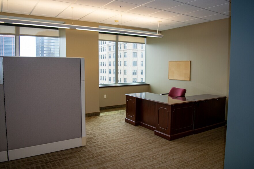 More Photos Of 10 Lafayette Sq, Buffalo Hotel For Lease