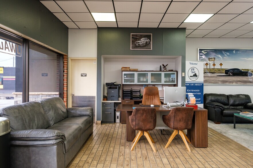 More Photos Of 3251 S Main St, Harrisonburg Auto Dealership For Sale