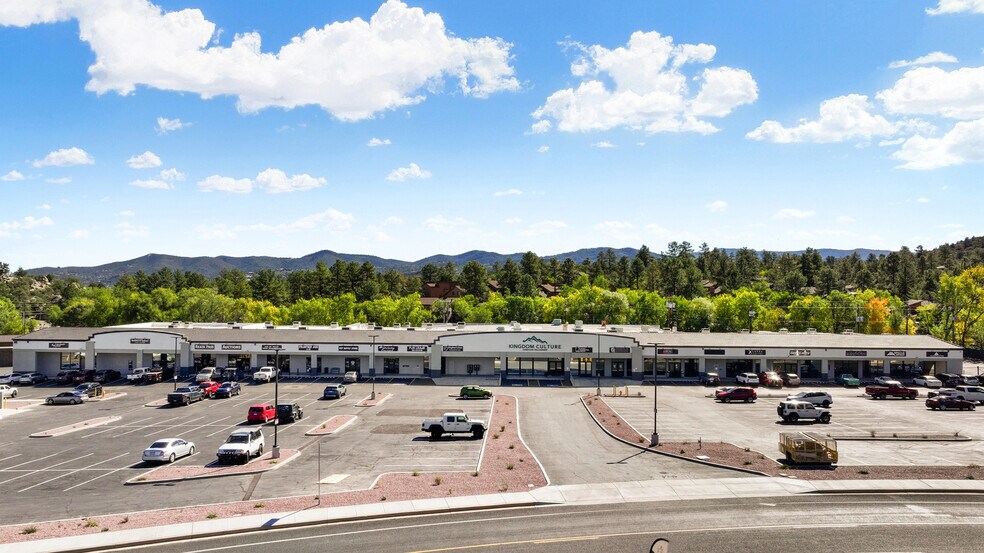 More Photos Of 1459-1523 W Gurley St, Prescott Unknown For Lease