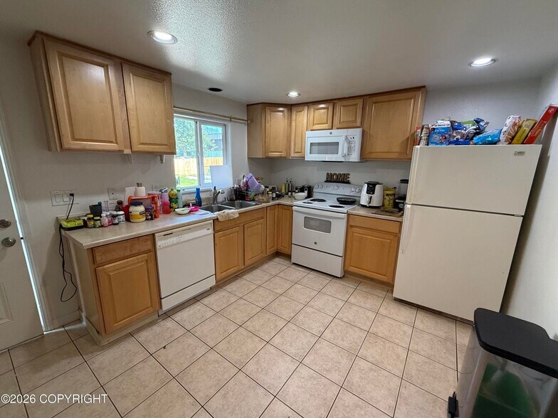 More Photos Of 1075 Eagle St, Anchorage Multifamily For Sale