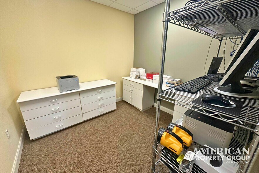 More Photos Of 5672-5674 Marquesas Cir, Sarasota Medical For Sale