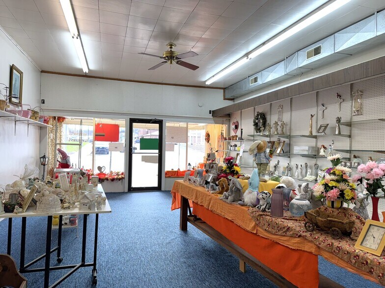 More Photos Of 366 Main St, Grantsville Storefront Retail Office For Sale