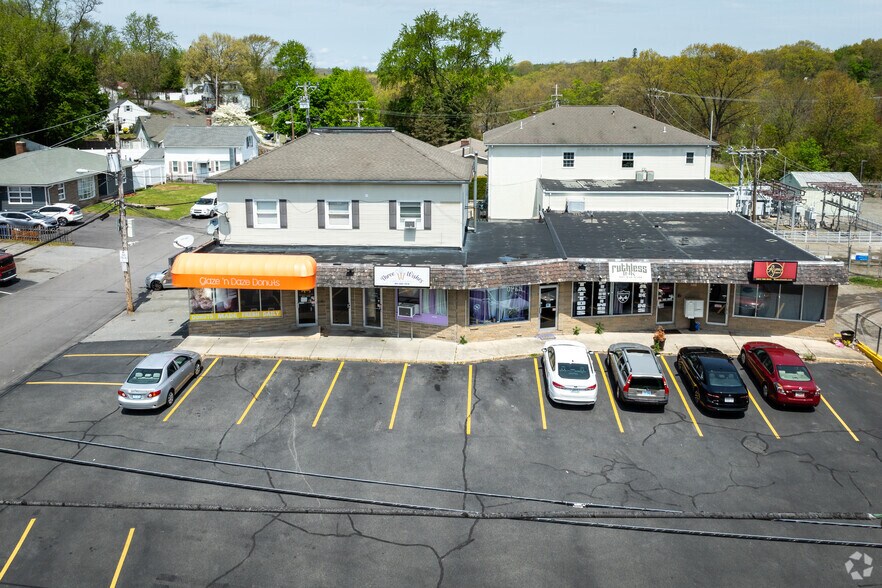 More Photos Of 39 Greenville Ave, Johnston Storefront Retail Residential For Lease
