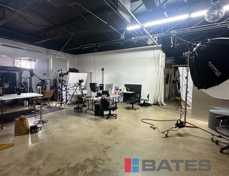 More Photos Of 1303 Chemical St, Dallas Warehouse For Lease