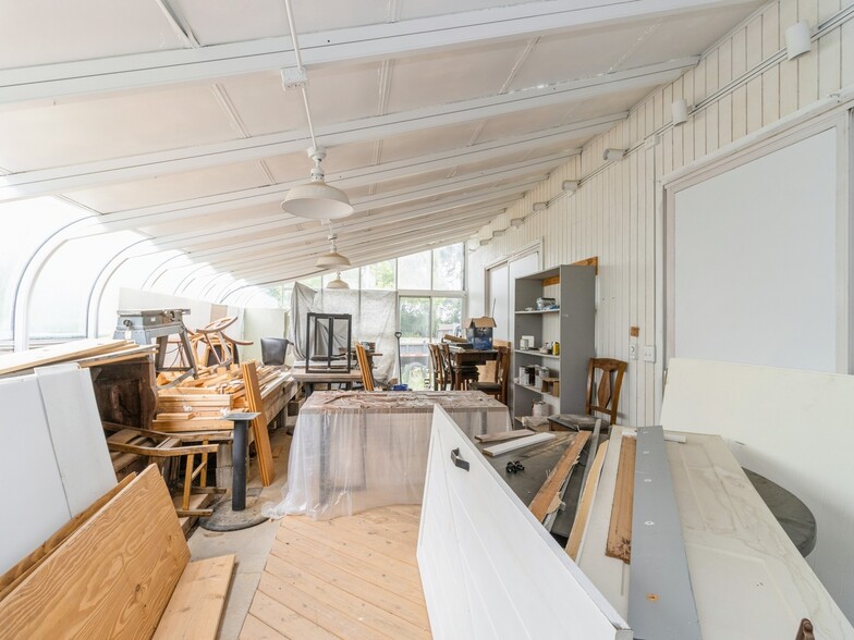 More Photos Of 6008 W Lincoln Way, Ames Restaurant For Sale