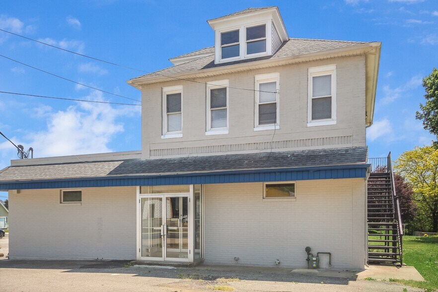 More Photos Of 2477 State Route 57, Stewartsville Storefront Retail Residential For Lease