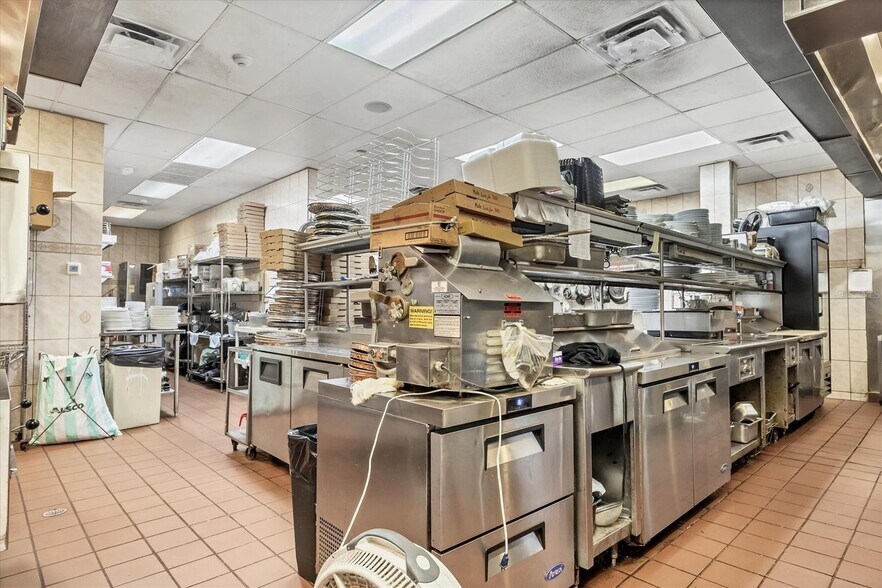 More Photos Of N TAMIAMI TRL NOKOMIS FL 34275, Nokomis General Retail For Sale