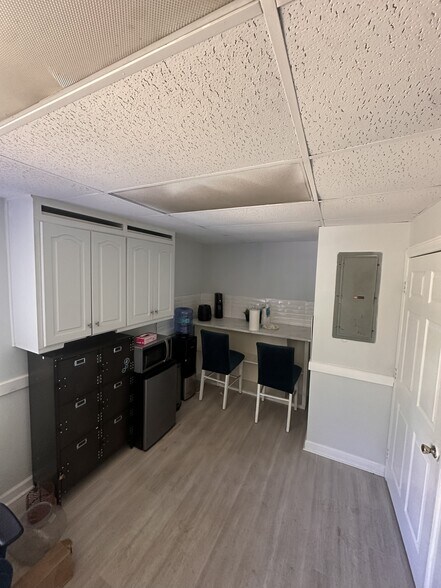 More Photos Of 1308 W Poinsett St, Greer General Retail For Sale