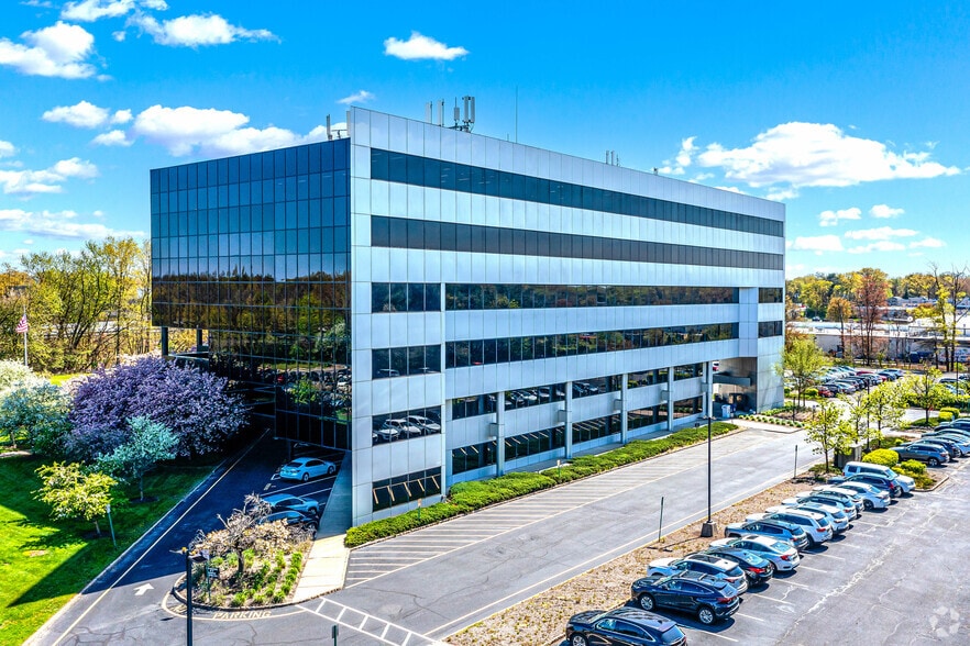 More Photos Of 100 Walnut Ave, Clark Coworking Space