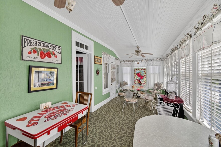 More Photos Of 805 N Wheeler St, Plant City Hospitality For Sale