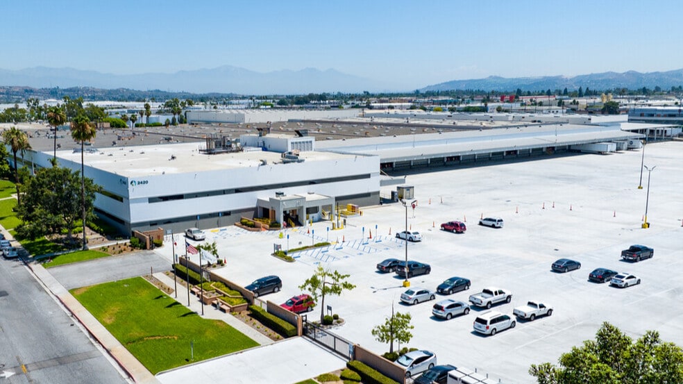 More Photos Of 2420 Yates Ave, Commerce Warehouse For Lease