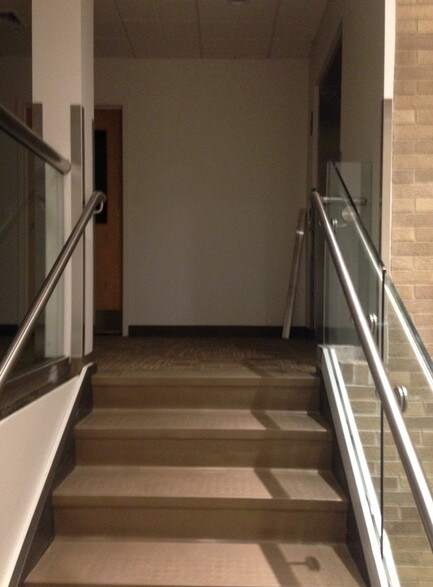 More Photos Of 92-94 Walnut St, Saugus Office For Sale