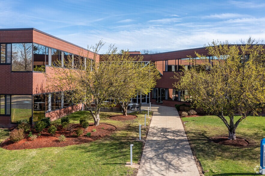 More Photos Of 300 Ballardvale St, Wilmington Office For Lease