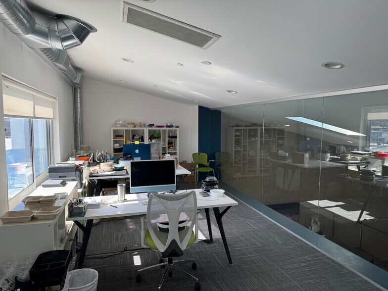 More Photos Of 123-127 Lomita St, El Segundo Loft Creative Space For Sale