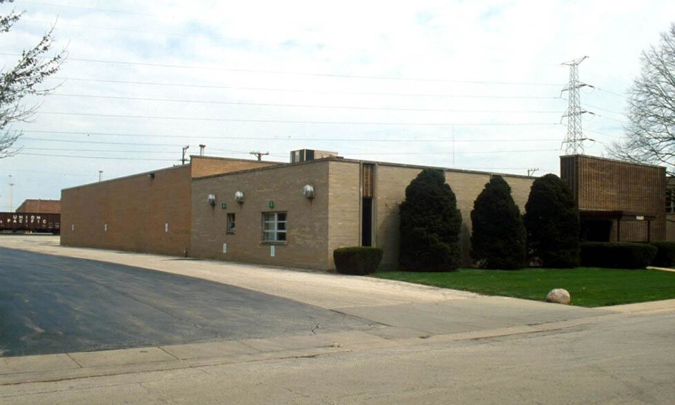 More Photos Of 5520 McDermott Dr, Berkeley Warehouse For Sale