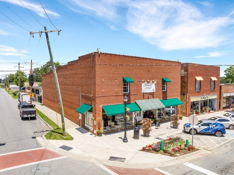 More Photos Of 101 E Virginia Ave, Bessemer City Storefront Retail Residential For Lease