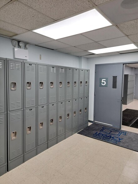 More Photos Of 332 E 149th St, Bronx Office For Lease