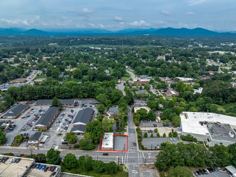 More Photos Of 373 Biltmore Ave, Asheville Medical For Lease
