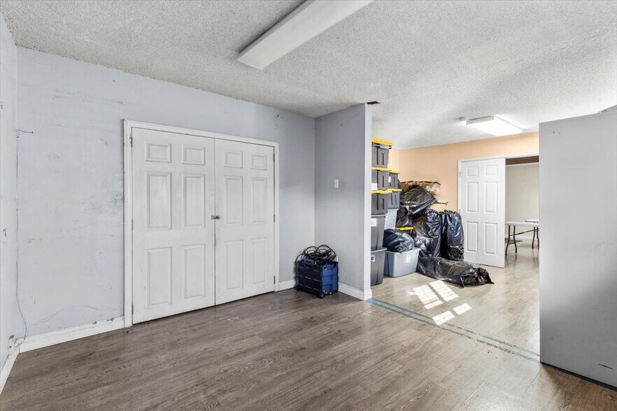 More Photos Of 11385 Cedar Ave, Bloomington Religious Facility For Sale