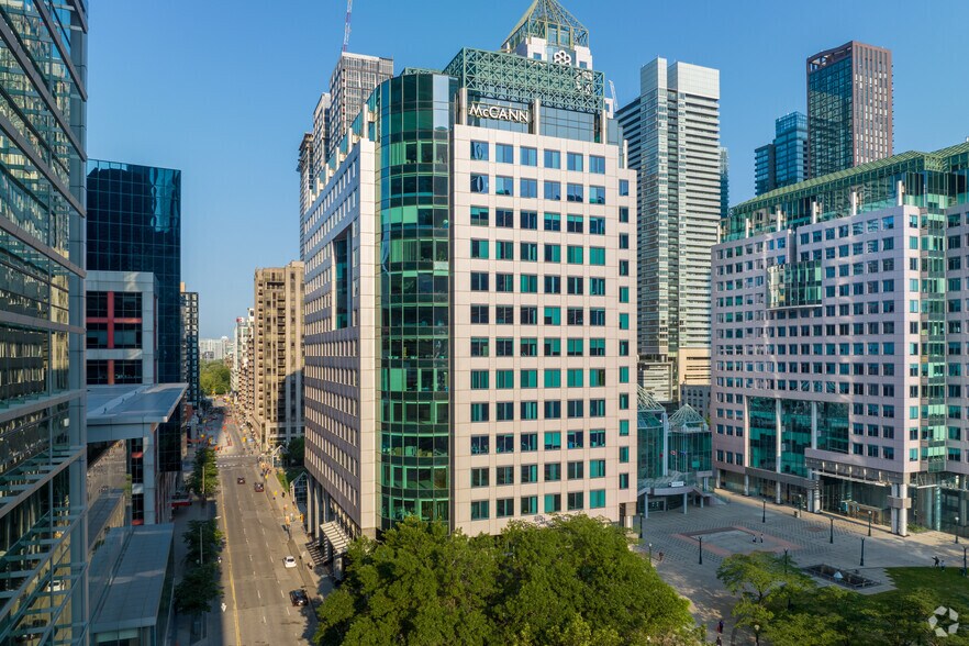 Primary Photo Of 200 Wellington St W, Toronto Office Residential For Lease