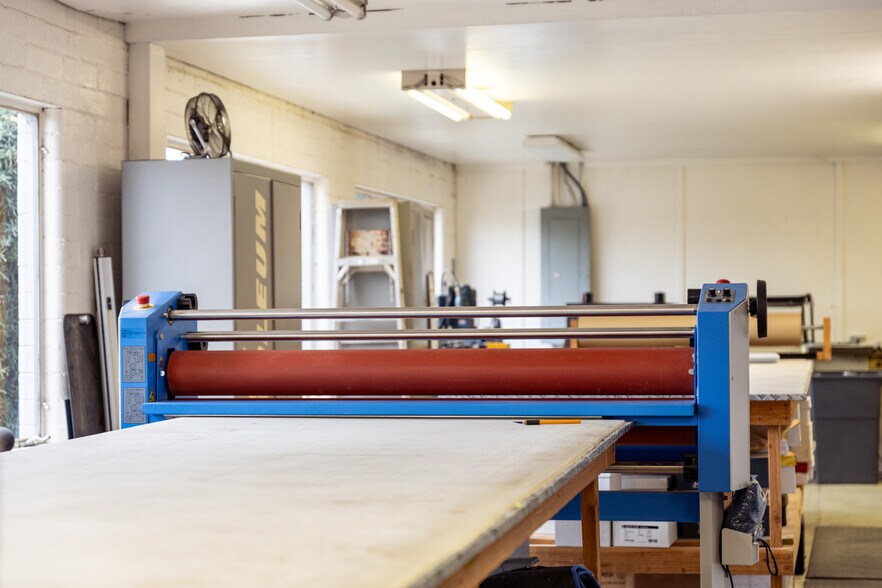 More Photos Of 201 S Pine St, Madera Office For Sale