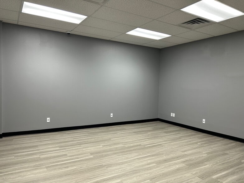 More Photos Of 12035 Shiloh Rd, Dallas Unknown For Lease