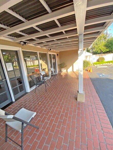More Photos Of 2954 State St, Santa Barbara Medical For Sale