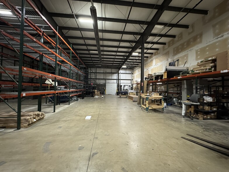 More Photos Of 3303 William Richardson Dr, South Bend Light Manufacturing For Sale
