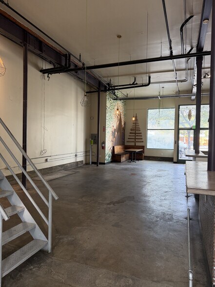 More Photos Of 5924-5930 York Blvd, Los Angeles Restaurant For Lease