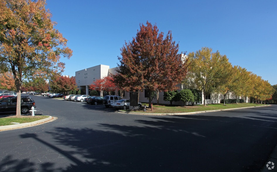 Primary Photo Of 76 Southwoods Pky, Hapeville Warehouse For Lease