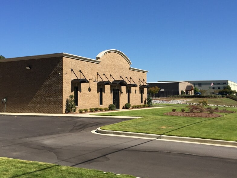 More Photos Of 2375 US Highway 78, Moody Office For Lease
