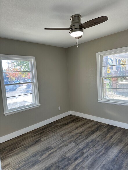More Photos Of 131 E Pueblo St, Reno Office For Sale