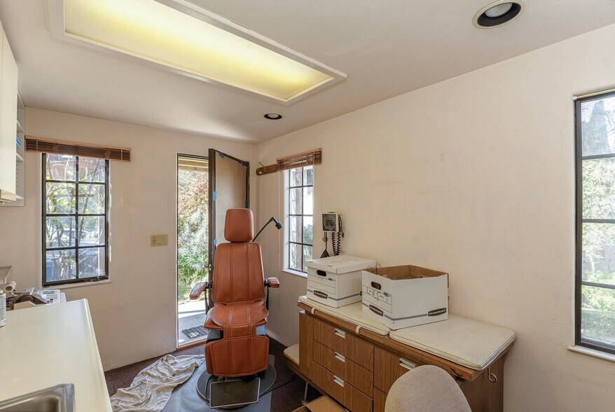 More Photos Of 1084 Cass St, Monterey Medical For Sale