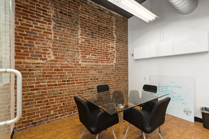 More Photos Of 1501 Locust St, Saint Louis Apartments For Sale