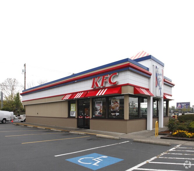 Primary Photo Of 1101 Main St, Oregon City Fast Food For Lease