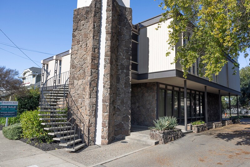 More Photos Of 717 College Ave, Santa Rosa Office For Sale