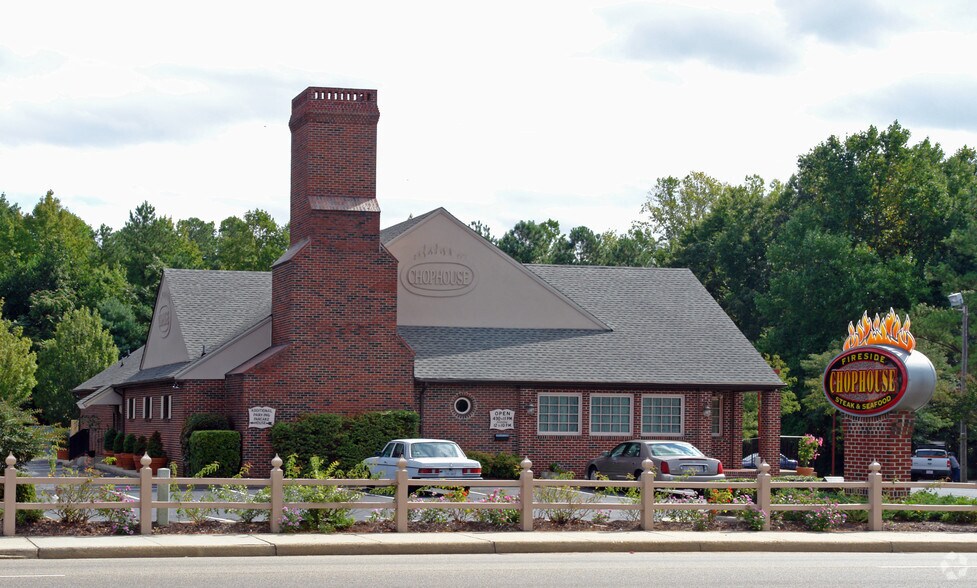 More Photos Of , Williamsburg General Retail For Sale