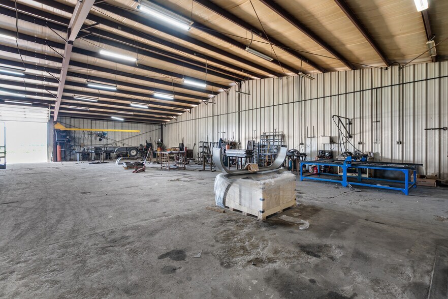 More Photos Of 2946 State Highway V, Matthews Warehouse For Sale