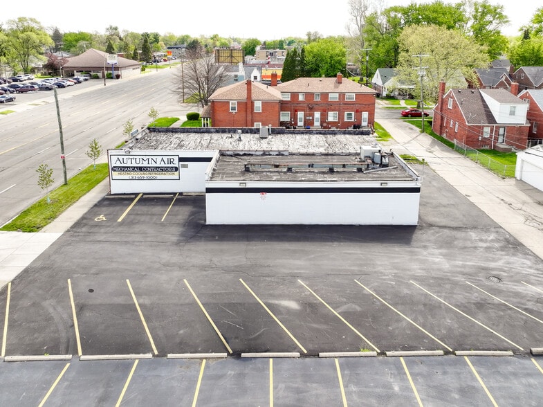 More Photos Of 20825 Plymouth Rd, Detroit Medical For Sale