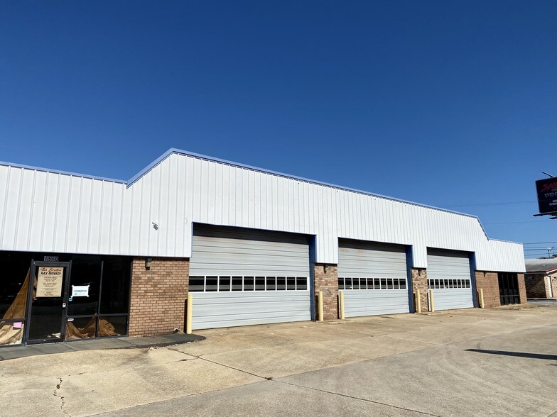 More Photos Of 1560 Fairfield Dr, Pensacola Auto Repair For Sale
