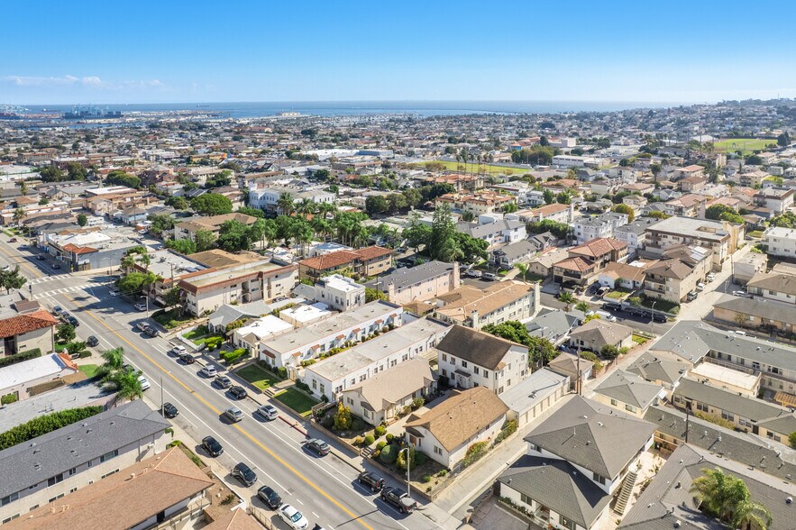 More Photos Of 963 W 9th St, San Pedro Apartments For Sale