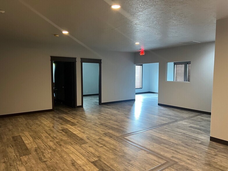 More Photos Of 430 W Iowa Ave, Nampa Loft Creative Space For Sale
