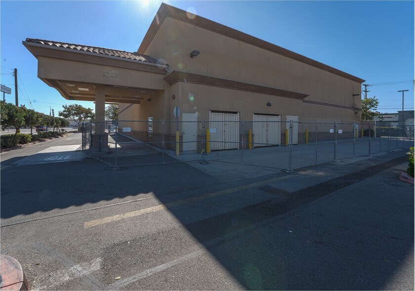 More Photos Of 7001 Westminster Blvd, Westminster Drugstore For Lease