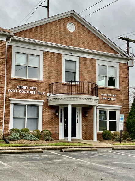 Primary Photo Of 9900 Shelbyville Rd, Louisville Office For Lease