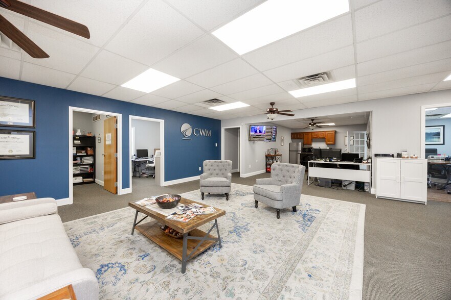 More Photos Of 1723 Swamp Pike, Gilbertsville Office For Lease