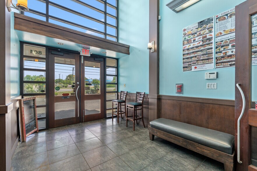 More Photos Of 801 Highway 17 S, North Myrtle Beach Restaurant For Sale
