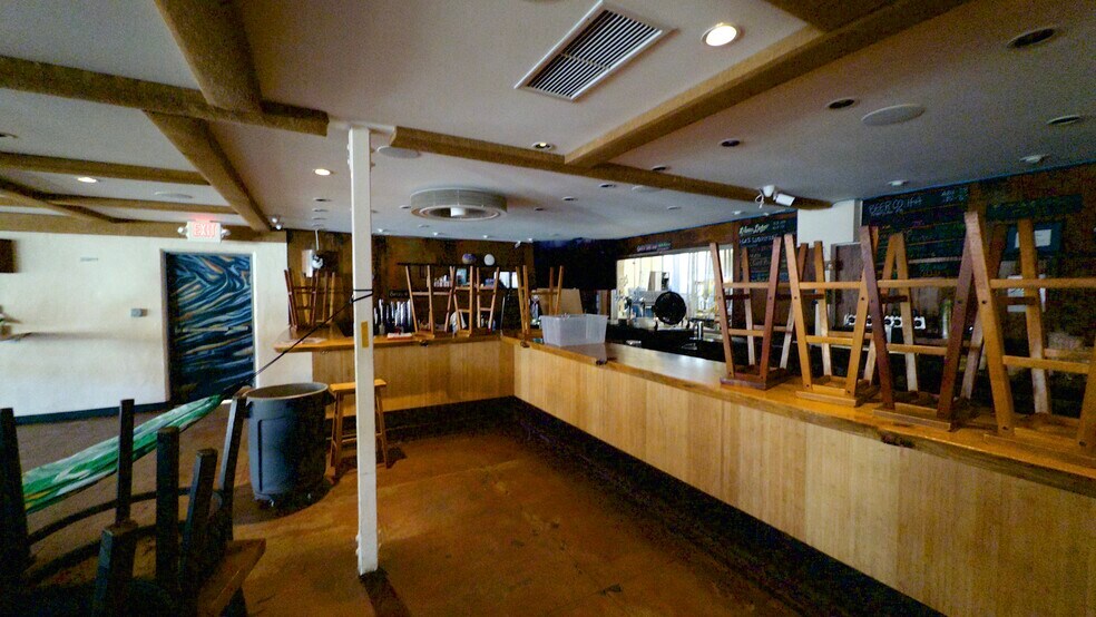 More Photos Of 4265 Rice St, Lihue Storefront For Lease